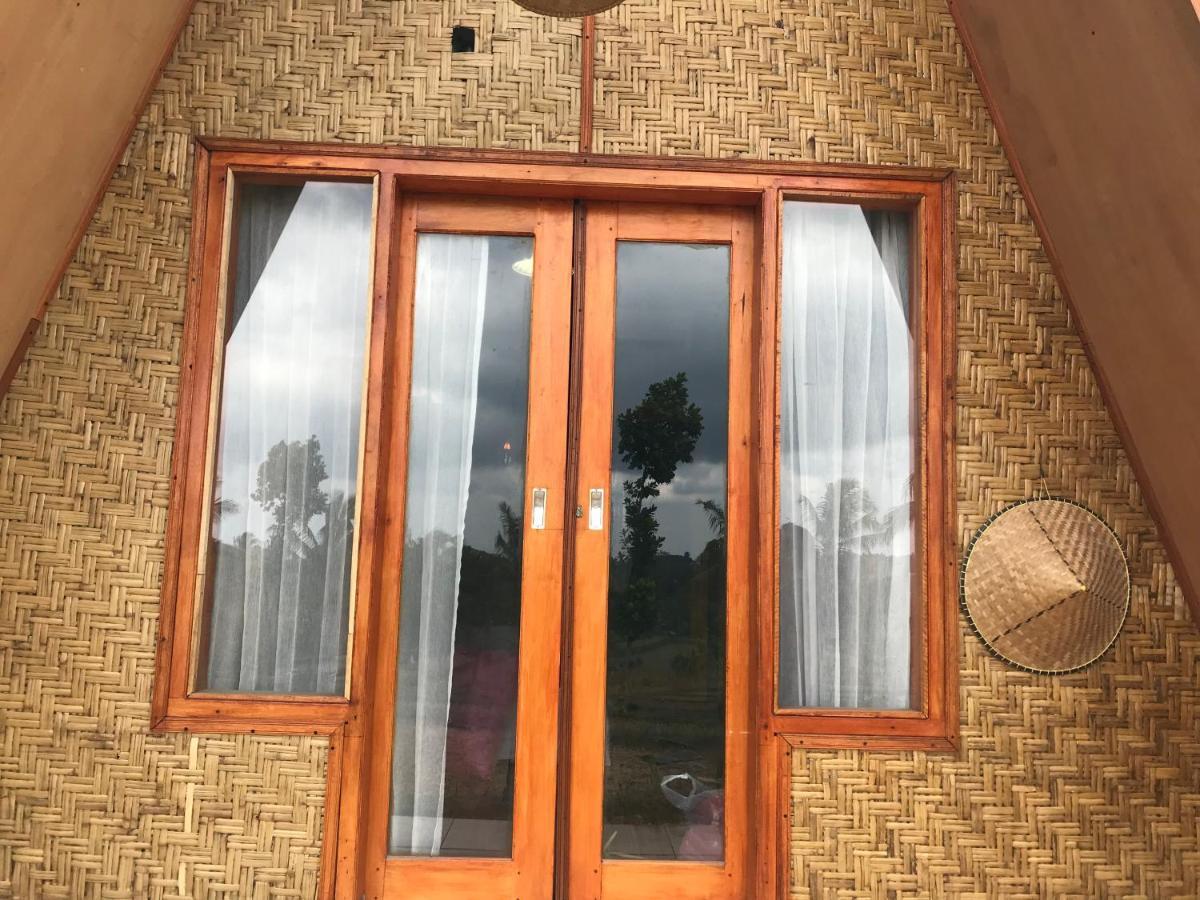 Muni'S Terrace Bungalow Kotaraja Luaran gambar