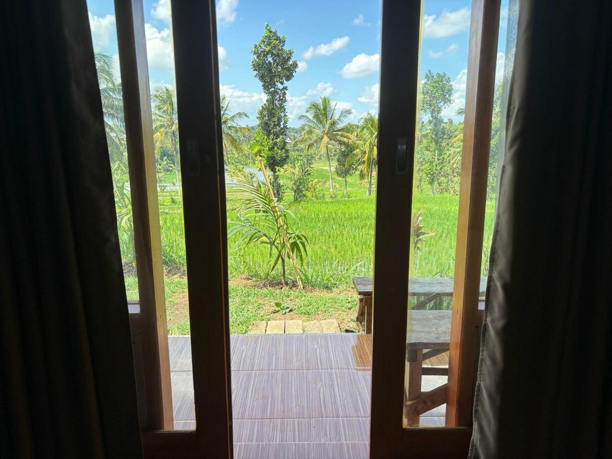 Muni'S Terrace Bungalow Kotaraja Luaran gambar