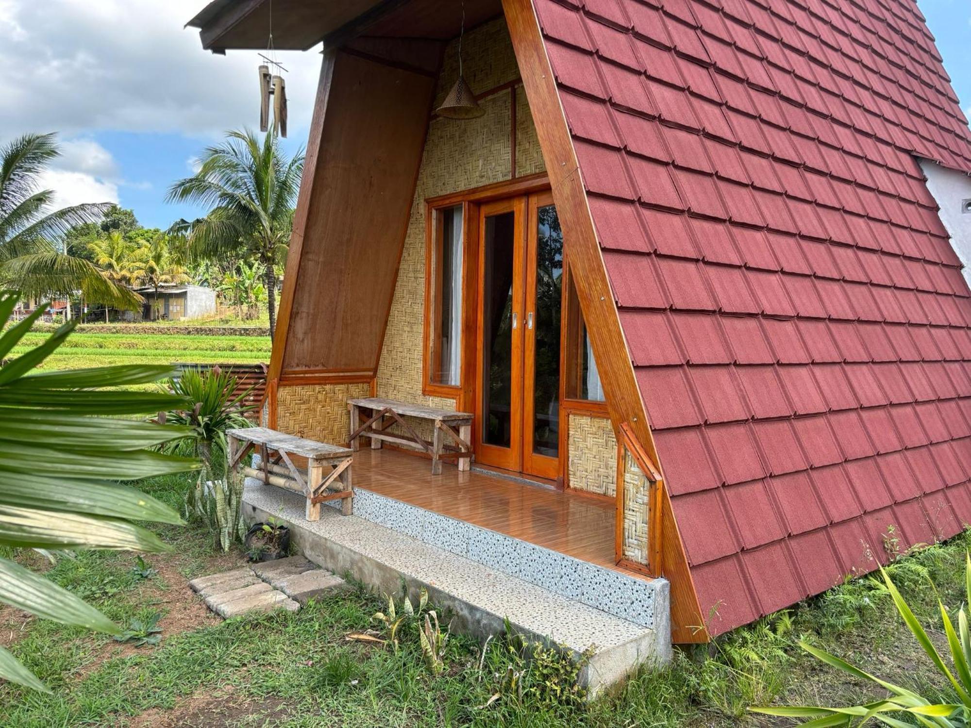Muni'S Terrace Bungalow Kotaraja Luaran gambar